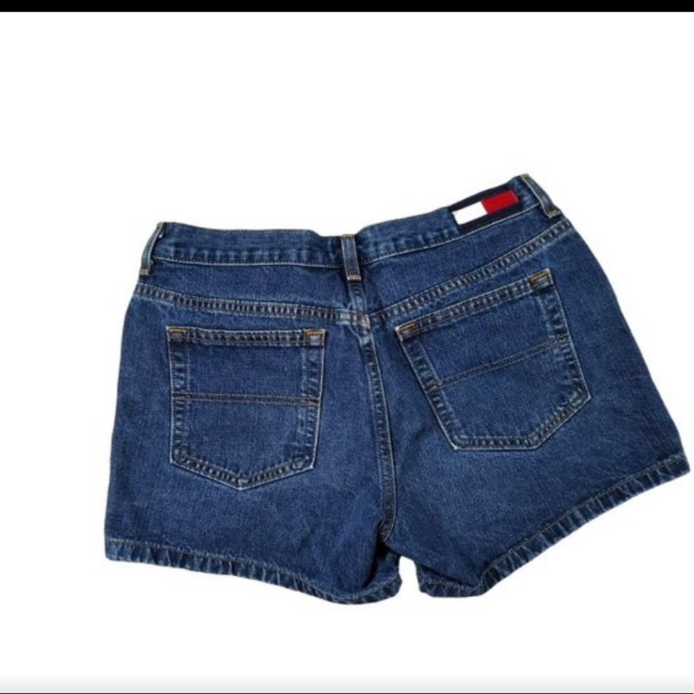 Women’s vintage Tommy Hilfiger jean shorts size 5
